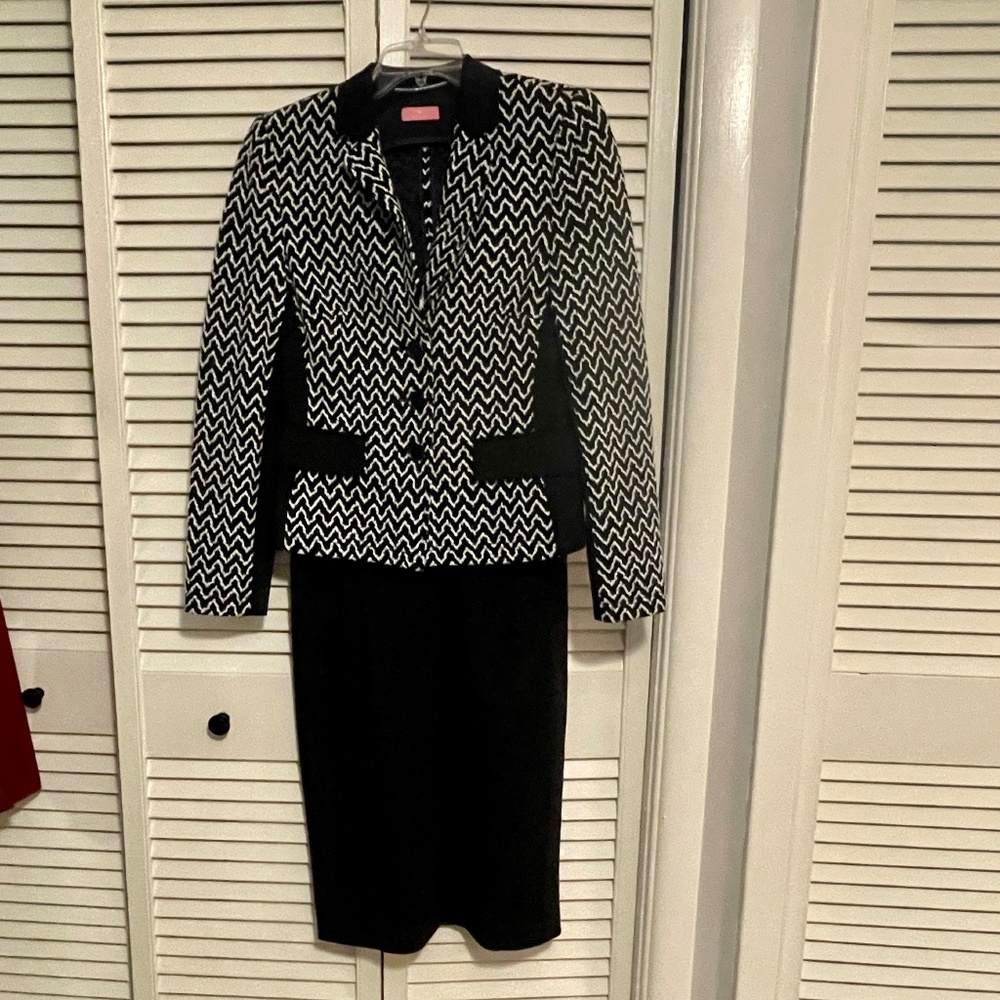 Basler women's suit, black and white, size 6/8